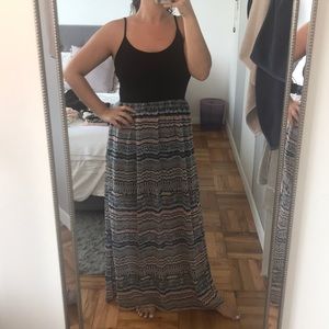 Maxi dress with blue & pink pattern